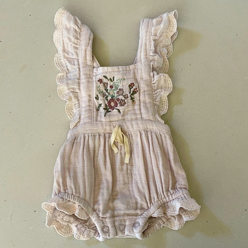 Adorable Baby Girl Outfit - Jamie Kay 0-3 months